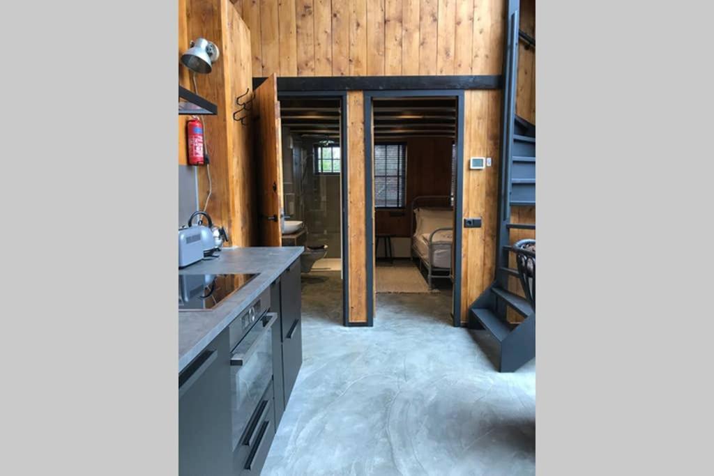 Uniek Houten Huis Nabij Bos En Plassen Hollandsche Rading 외부 사진