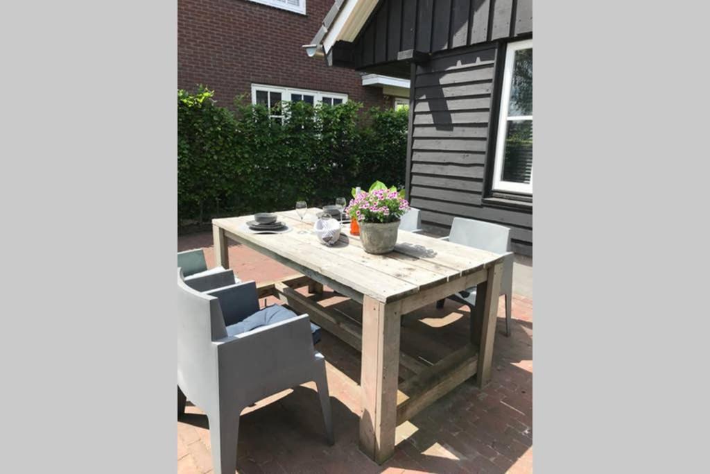 Uniek Houten Huis Nabij Bos En Plassen Hollandsche Rading 외부 사진